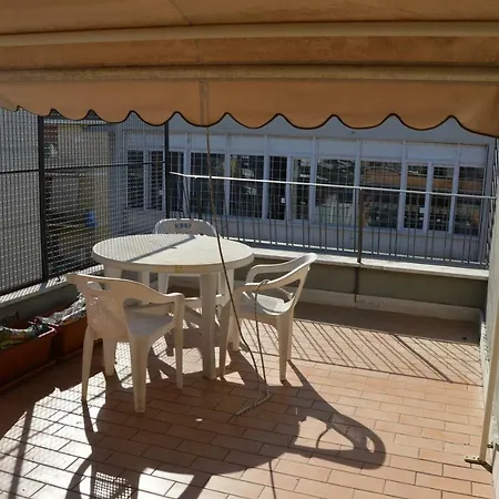 Panoramic Penthouse With Views Over Lägenhet *